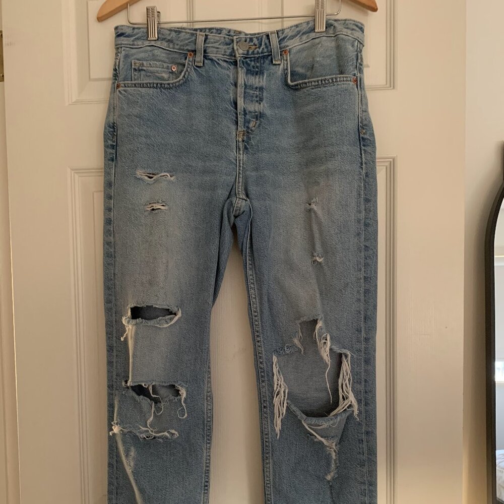 Distressed Boyfriend Jean
